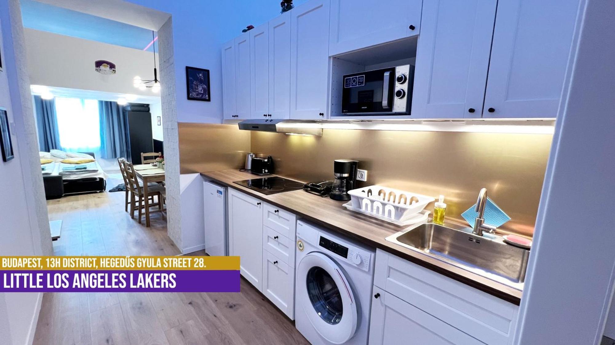 Little Americas Westend Mall Apartments Будапеща Екстериор снимка